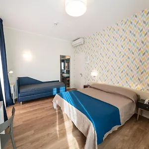 https://hotel-kiss-riccione-47838.emilia-romagnahotels.net